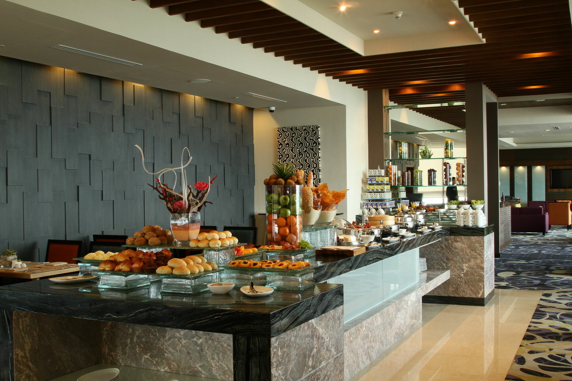 מלון מונטינלופה The Bellevue Manila מראה חיצוני תמונה
