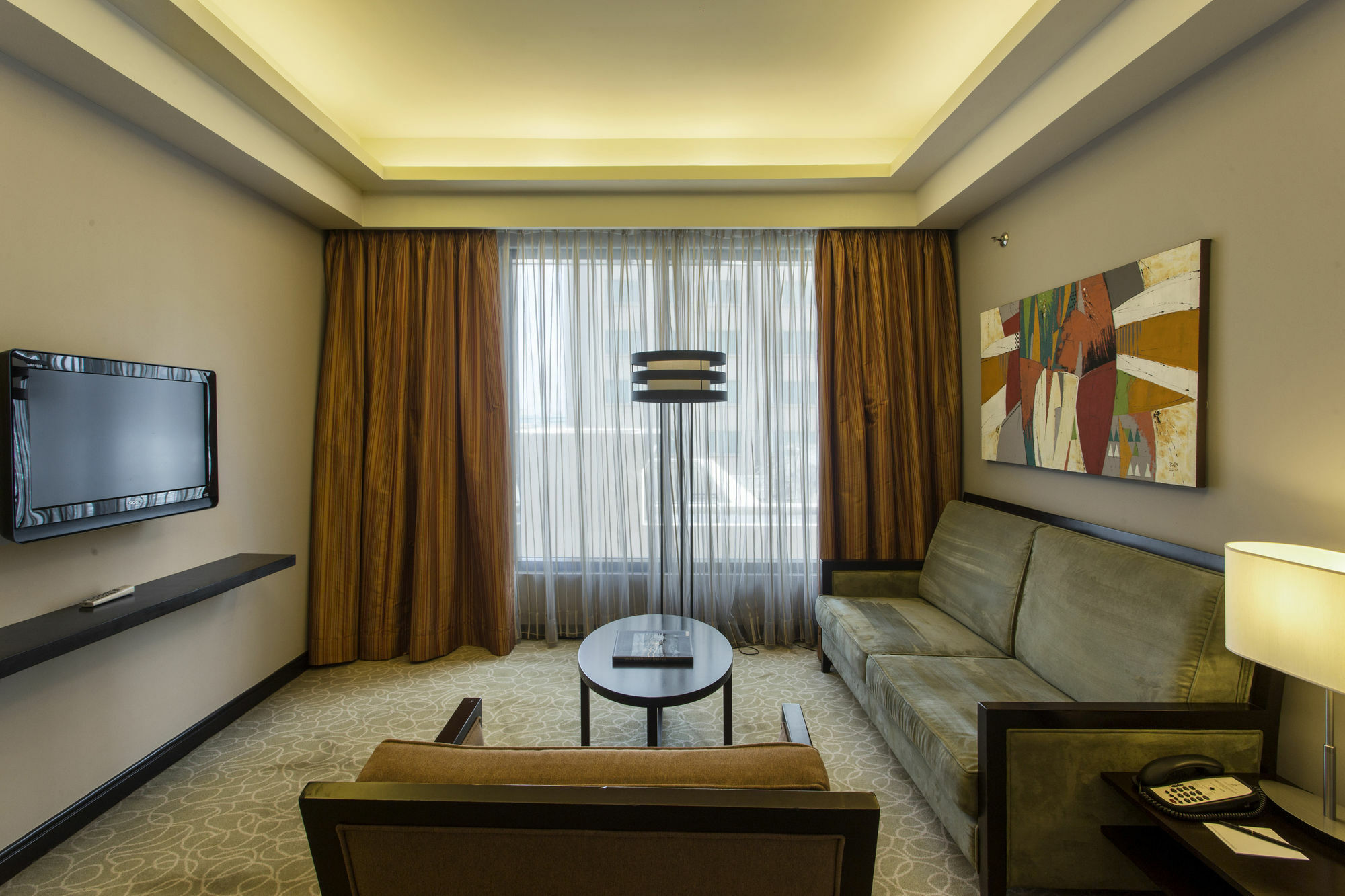 מלון מונטינלופה The Bellevue Manila מראה חיצוני תמונה