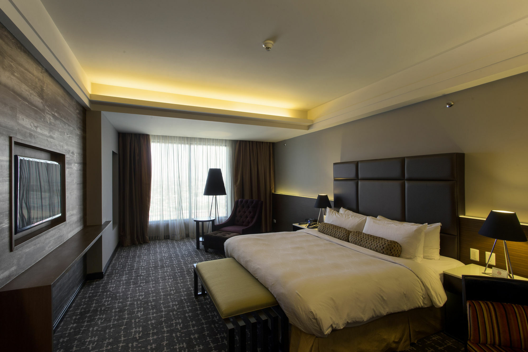 מלון מונטינלופה The Bellevue Manila מראה חיצוני תמונה